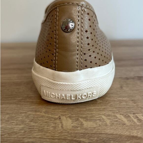 Michael Michael Kors Leather Perforated Slip-On Sneaker Size 7 Beige Cushioned - Picture 4 of 8
